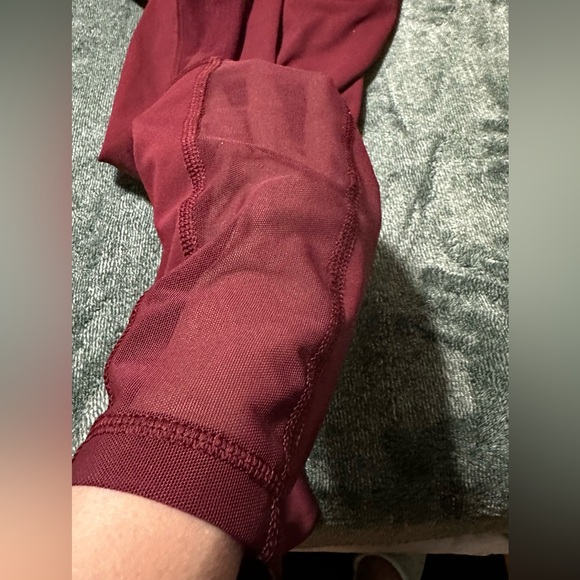 Lululemon Body Con Tight Size 8 - Picture 7 of 7